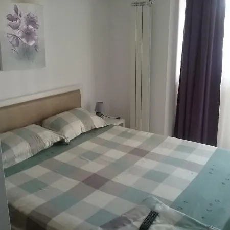 Apartman Flory's *